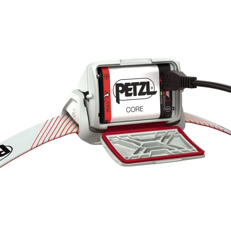 ACTIK® CORE Petzl čeona lampa, crvena 600 lm 